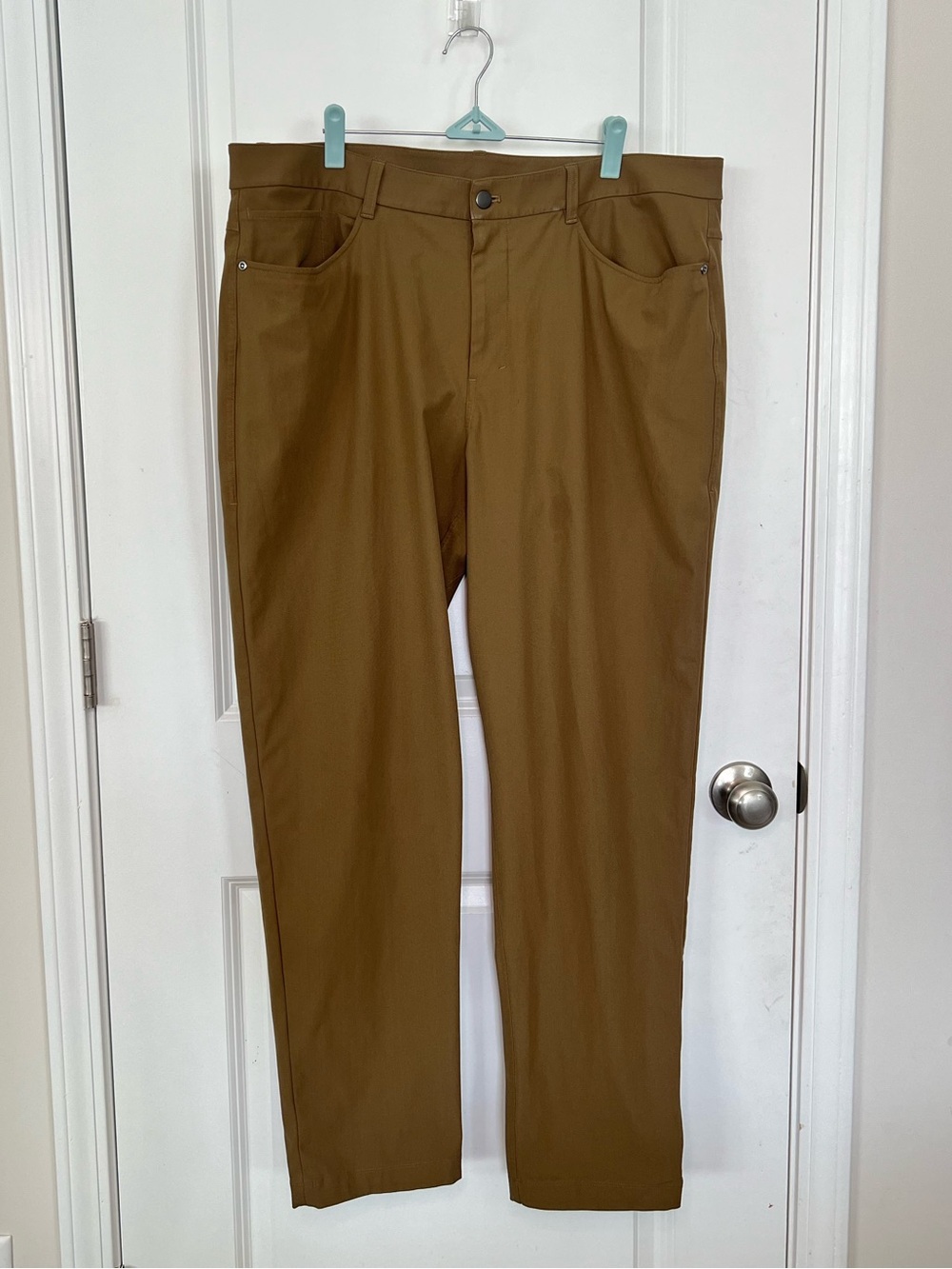 Lululemon ABC Classic-Fit 5 Pocket Pant Warpstreme Brown Khaki 38 Career *STAIN